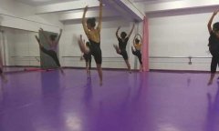 湖南邵陽第一中學舞蹈室地板