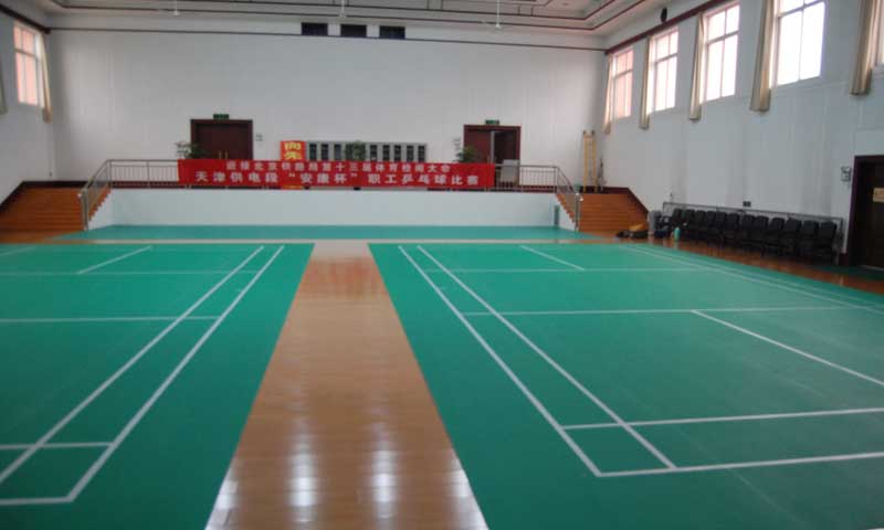 究竟是什么原因造成了塑膠地板價格上存在這么大的差異呢？